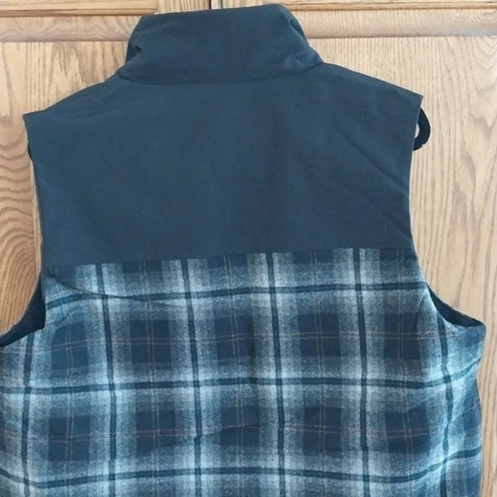 Pendleton NWT Men's Size Medium Black Gray Plaid Full Zip Wool Rich Blend Vest - Picture 11 of 13